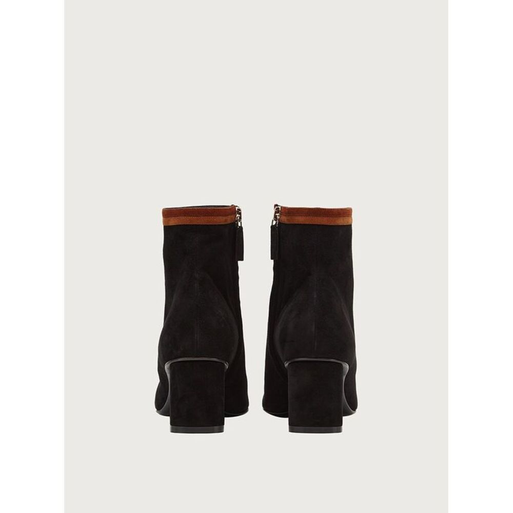 Ferragamo Bootie - Picture 3 of 4